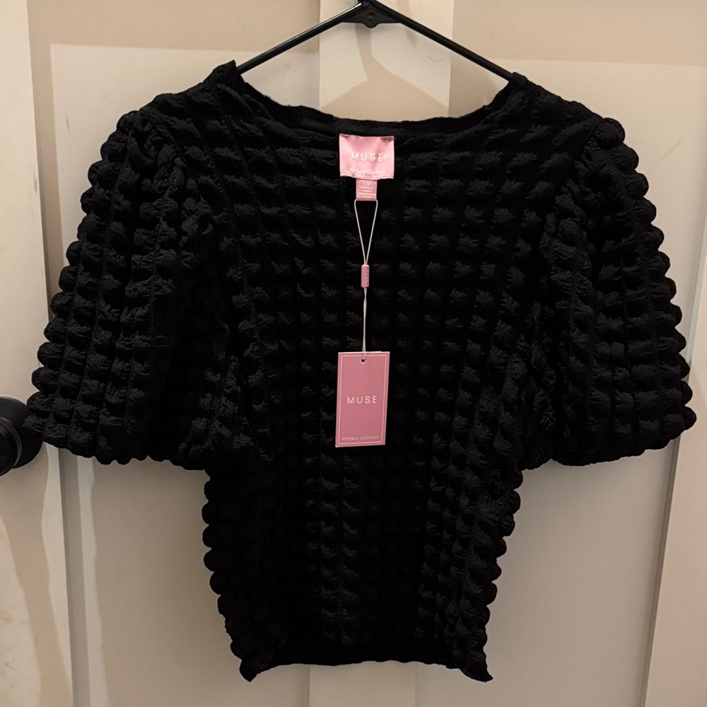 Muse Black Textured Blouse